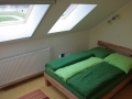 einzelzimmer-mit-fensterblick